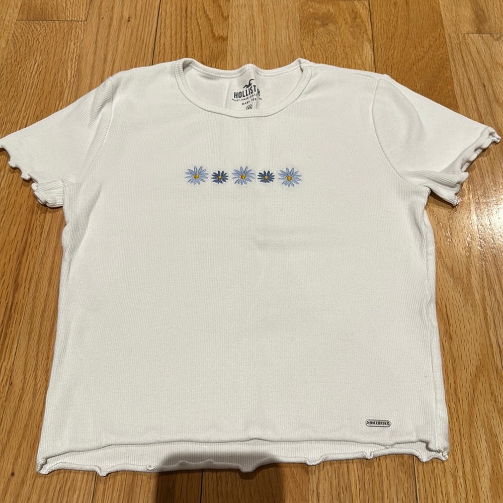 Hollister Baby Tee Top